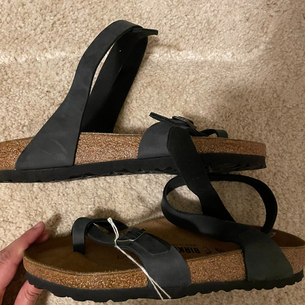 Women's Black Yara Birkenstocks